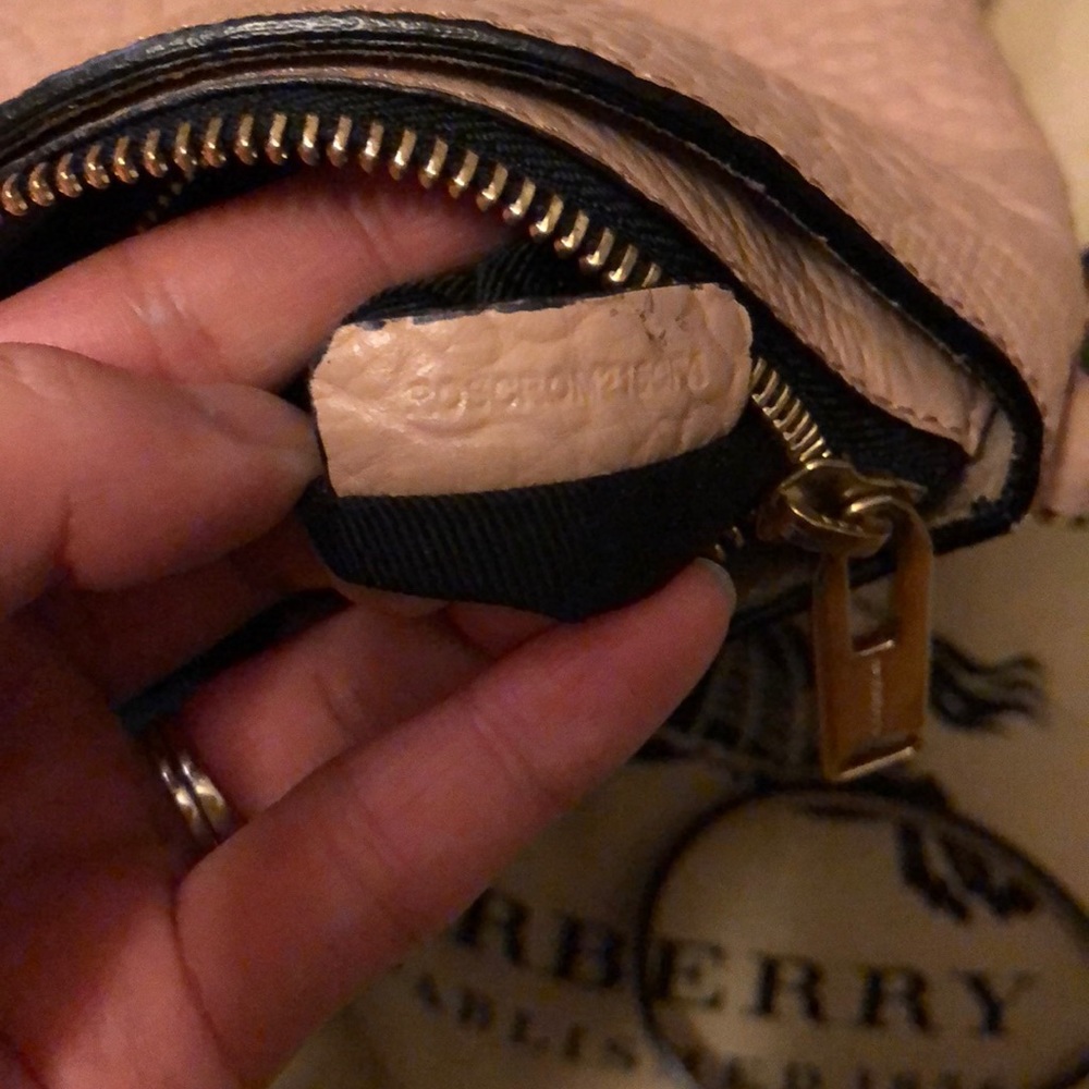 Burberry Check Chichester Clutch - Picture 8 of 8
